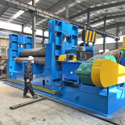 卷板机生产车间